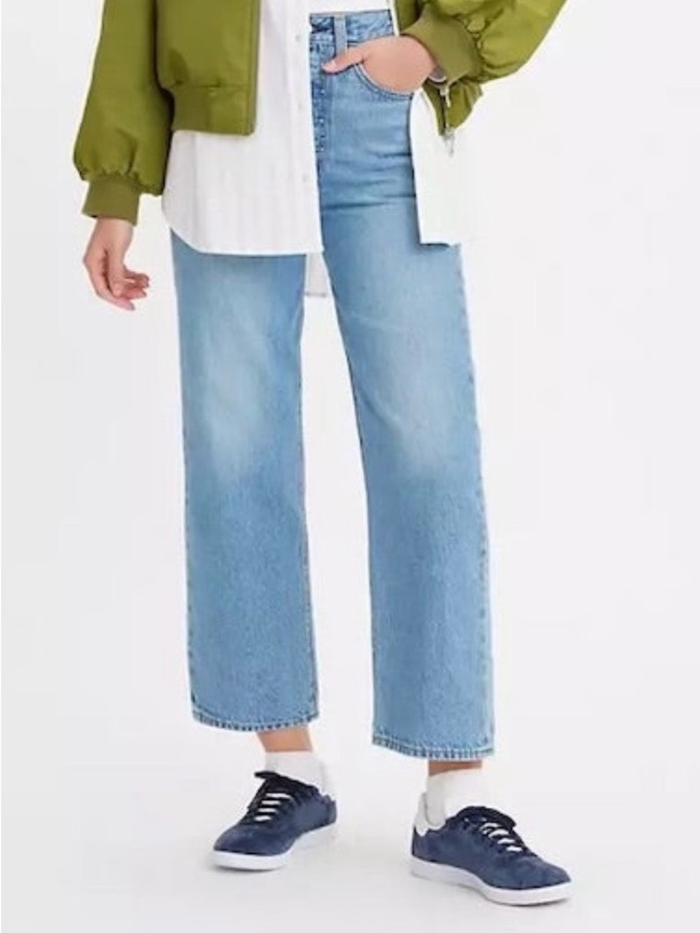 Levis Ribcage Straight Ankle fray hem size size 29